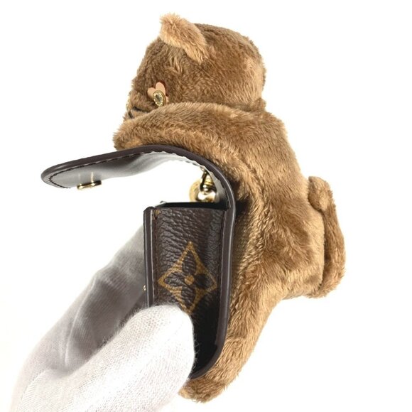 LOUIS VUITTON Brown Monogram Keyring - Picture 8 of 8